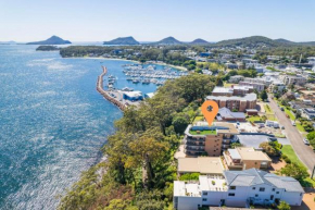Skyline, 4,12 Thurlow Avenue - Unit with stunning views, air conditioning and Wi-Fi